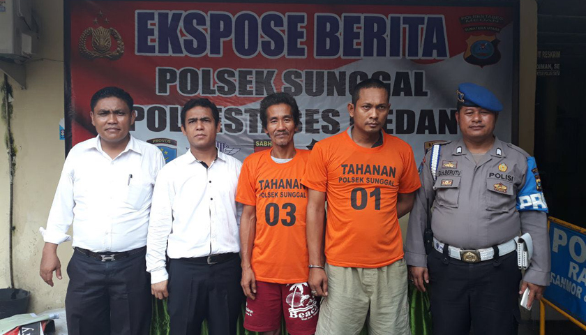 Dua penjaga malam