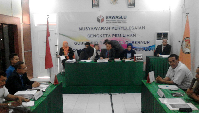 sidang gugatan JR Saragih