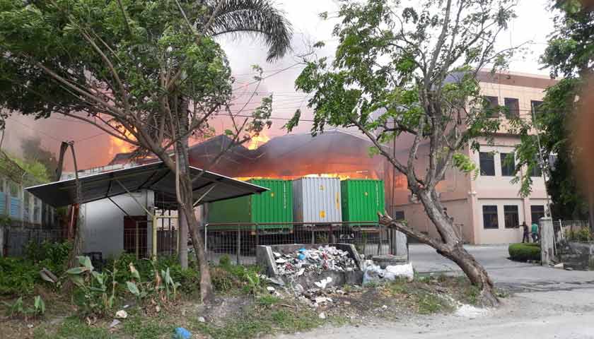 Pabrik Karton Ludes Terbakar Di Kim Mabar Topmetro News