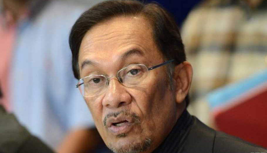 Anwar Ibrahim bebas dari hukuman penjara selama lima tahun