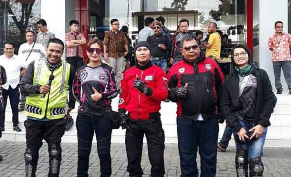 ladies bikers
