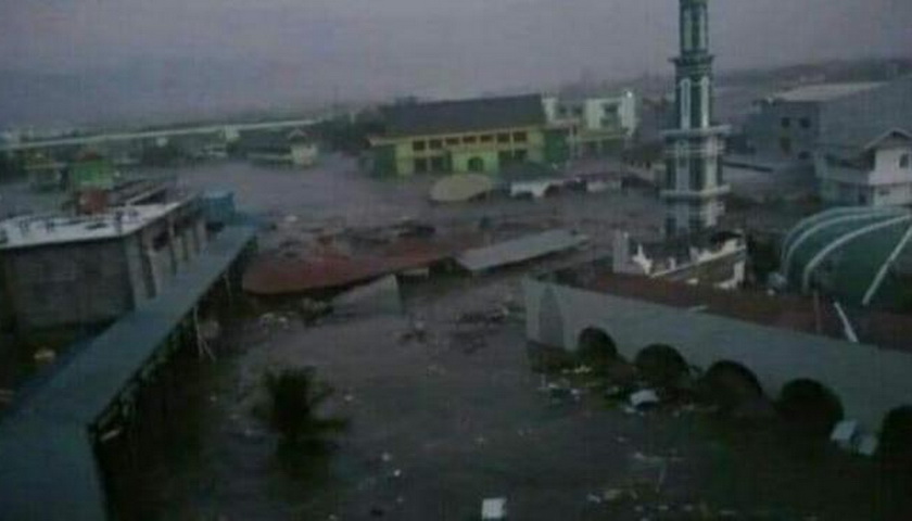 tsunami palu