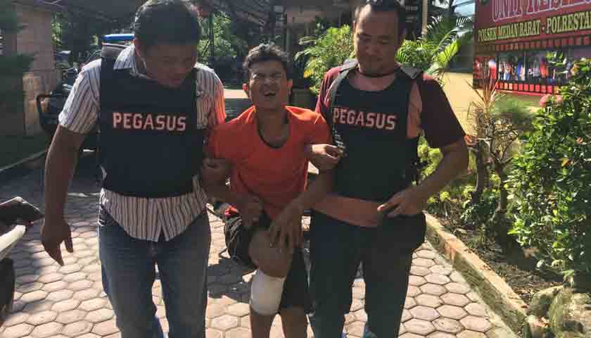 jambret dekat kantor polisi