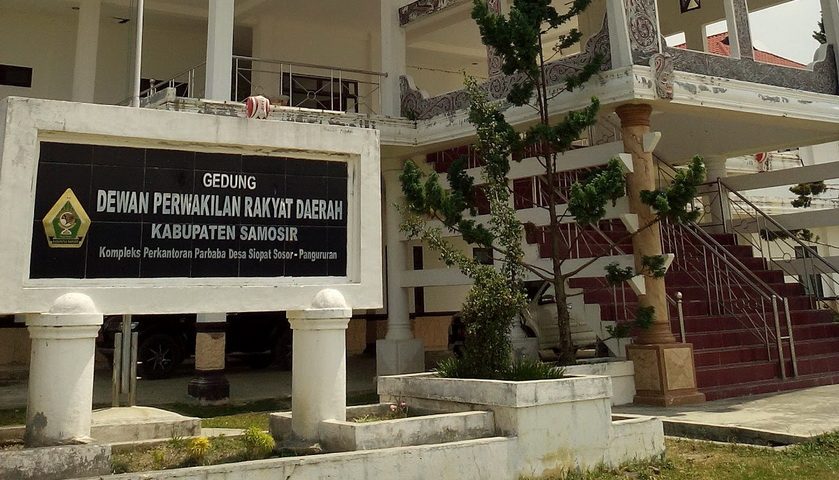pidato ketua dprd samosir