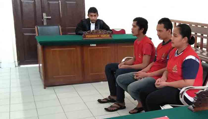 sihaloho dibunuh istri