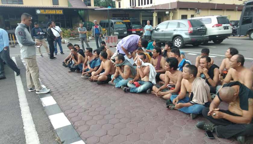 bentrok okp di Medan