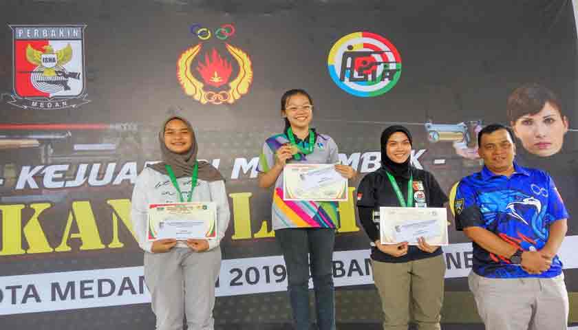 kontingen kecamatan medan he;vetia