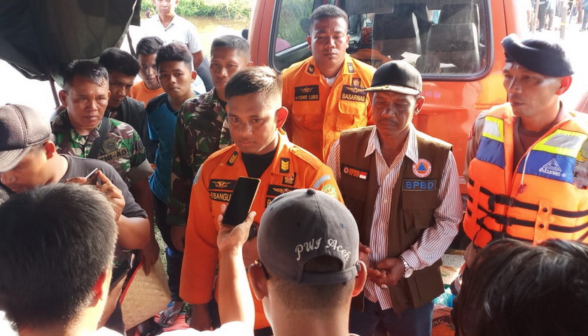 Pencarian anggota TNI