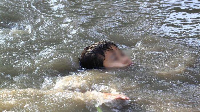 Bocah tenggelam di sungai