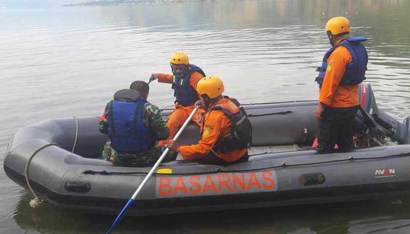 tenggelam di danau toba5