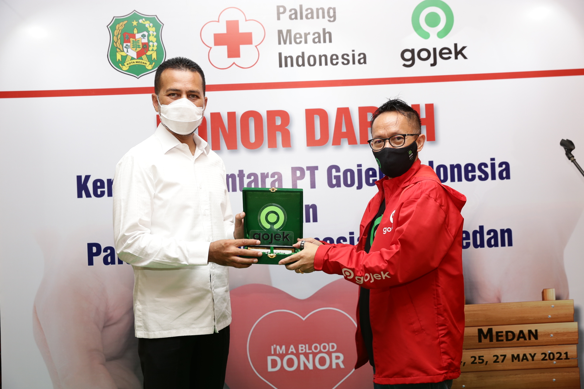 Aktif Kegiatan Kemanusiaan, Wagub Ijeck Apresiasi PT Gojek Indonesia