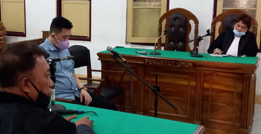 terdakwa penipuan berbau mistis