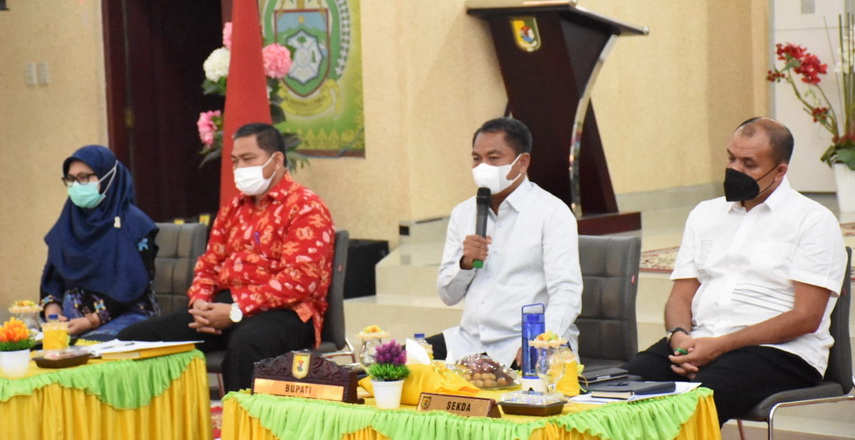 Bupati Sergai H Darma Wijaya hadir dan membuka kegiatan Bimbingan Teknik Penguatan Implementasi Sistem Akuntabilitas Kinerja Instansi Pemerintahan (SAKIP) pada dokumen RPJMD Kabupaten Sergai 2021-2026.