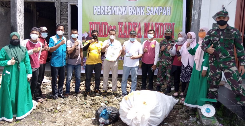 BUMDes Karya Mandiri Pulau Baguk Launching Bank Sampah