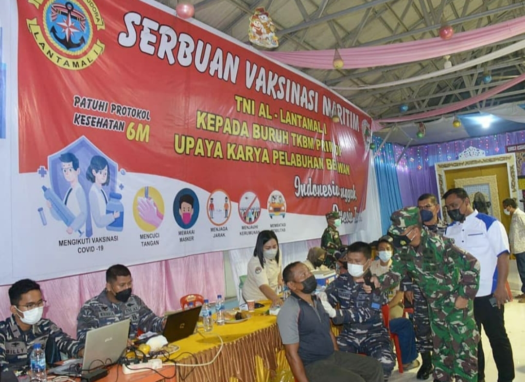 Lantamal I/Belawan Vaksinasi TKBM Primkop Pelabuhan Belawan