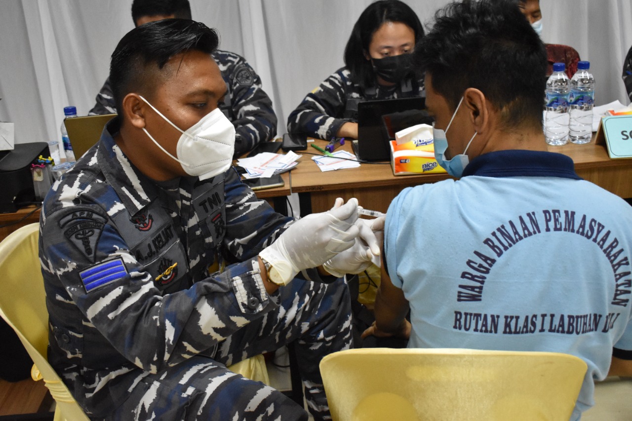 Rutan Labuhan Deli Kanwil Sumatera Utara Vaksinasi Warga Binaan
