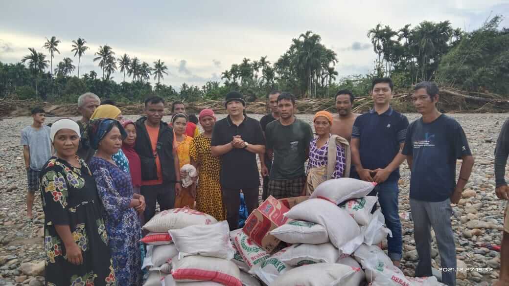 Ketua DPRD Madina Tinjau Kondisi Masyarakat Siulang Aling MBG Dan Salurkan Bantuan