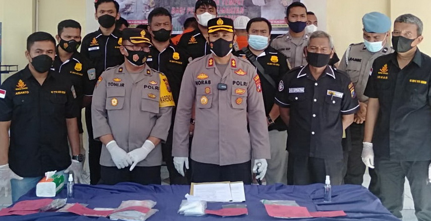 Sat Res Narkoba Polres Madina mengamankan warga Asahan yang membawa sabu seberat 235 gram (brutto) di Jalan Williem Iskander Kelurahan Panyabungan II, Rabu (24/11/2021) lalu