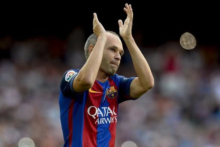 Xavi Ajak Iniesta Balik ke Barcelona