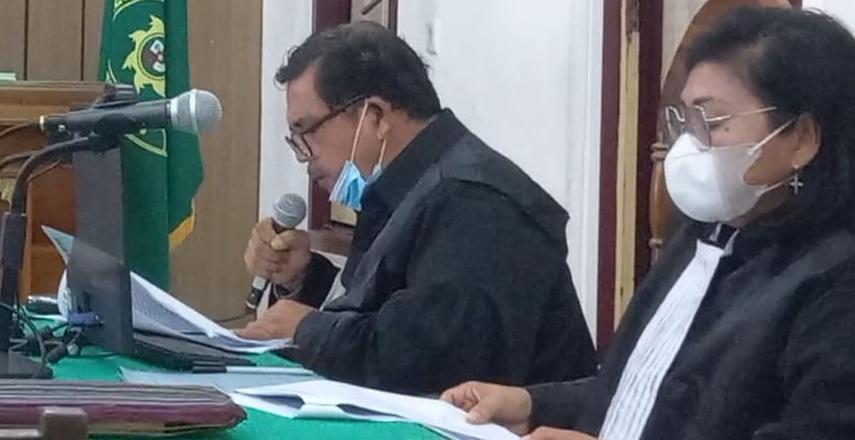 Mantan Bupati Toba Samosir (Tobasa) periode 2000-2005 Sahala Tampubolon, Senin (10/1/2022), menjalani sidang lanjutan secara video teleconference (vicon) di Cakra 9 Pengadilan Tipikor Medan