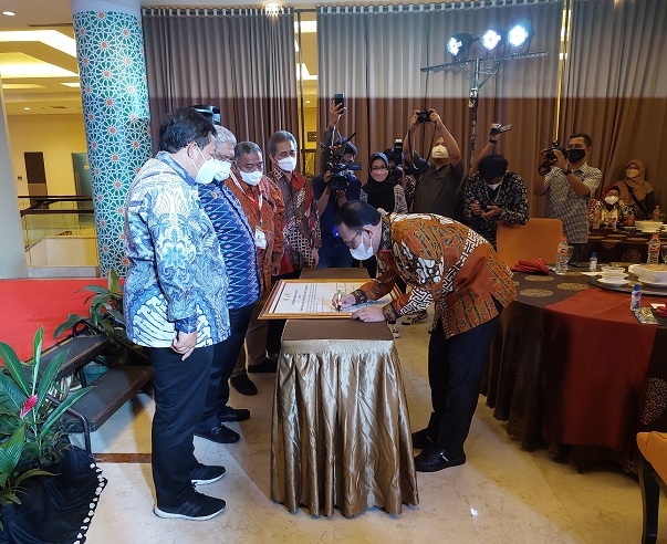 Sumut Teken Kesepakatan Dukung Percepatan Rehabilitasi Mangrove