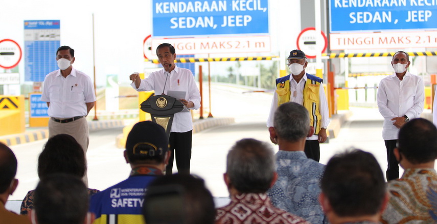 Presiden Joko Widodo (Jokowi) meresmikan Tol Binjai-Stabat di Sumatera Utara (Sumut)