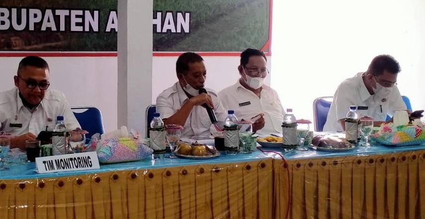Asisten I Buwono Prawana SIP MSi mewakili Bupati Asahan membuka Musrenbang Kecamatan Meranti di Aula Kantor Camat Meranti, Rabu (9/2/2022)