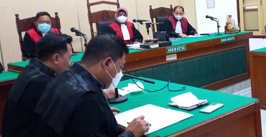 Terpidana dua tahun penjara mantan Walikota Tanjungbalai Periode 2016-2021 M Syahrial, Senin (21/2/2022), kembali menjalani persidangan di Pengadilan Tipikor Medan, juga dalam perkara perkara korupsi berbau suap