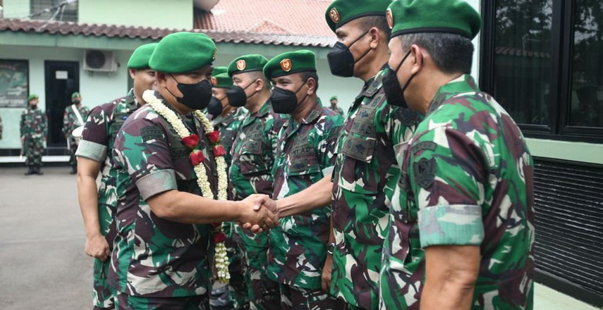 Sekolah Tinggi Hukum Militer (STHM) sebagai satu-satunya lembaga pendidikan TNI AD yang melahirkan prajurit TNI AD berkualifikasi Sarjana Hukum Militer.
