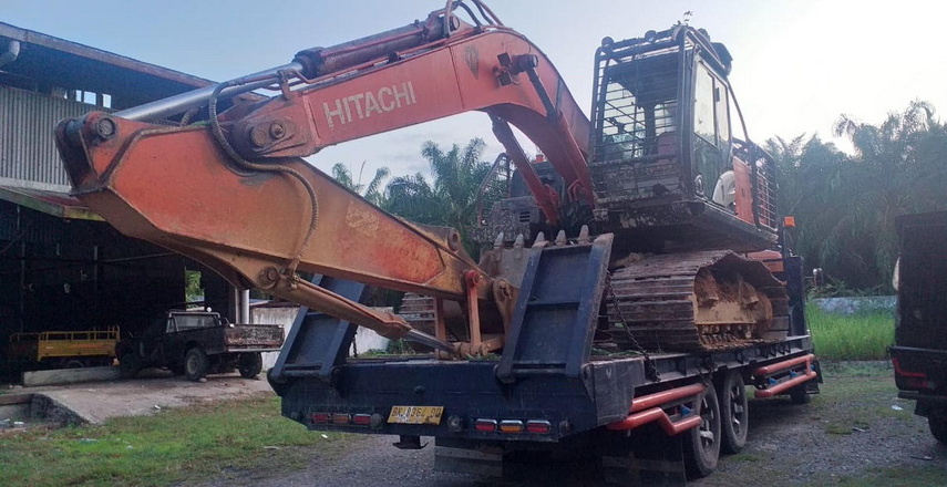 Polres Madina Amankan 2 Excavator dan 2 Tersangka PETI di Linggabayu