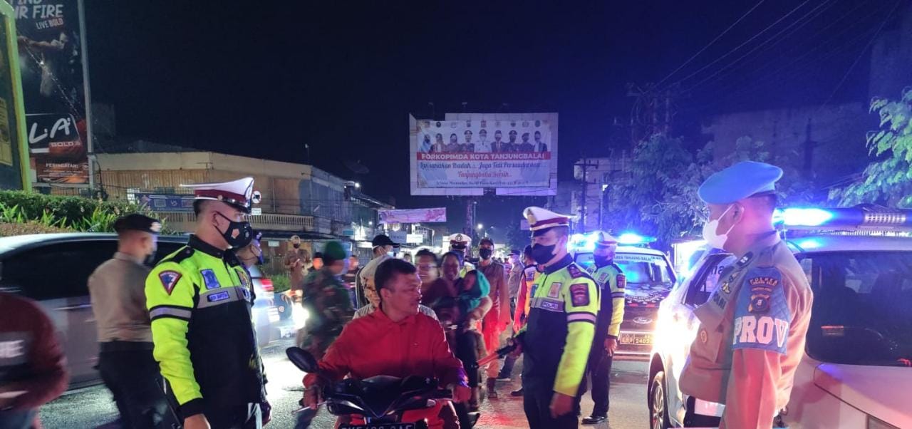 Malam Perayaan Kenaikan Isa Al-Masih, Polres Tanjungbalai Bersama TNI dan Pemko Laksanakan Patroli Skala Besar