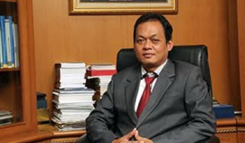 Pakar hukum pidana Universitas Al-Azhar Indonesia Prof Dr Suparji Ahmad SH MH (foto), Minggu (22/5/2022), mengapresiasi progres Tim Penyidik Kejaksaan Agung (Kejagung) RI yang telah 'menyikat' kelima tersangka kasus dugaan 'mafia' pendistribusian minyak goreng (migor).