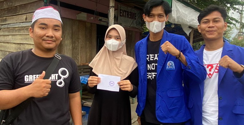 Badan Eksekutif Mahasiswa (BEM) dan Himpunan Mahasiswa Jurusan (HMJ) Sekolah Tinggi Agama Islam Syekh Abdurrauf (STAISAR) Aceh Singkil, melaksanakan aksi berbagi.