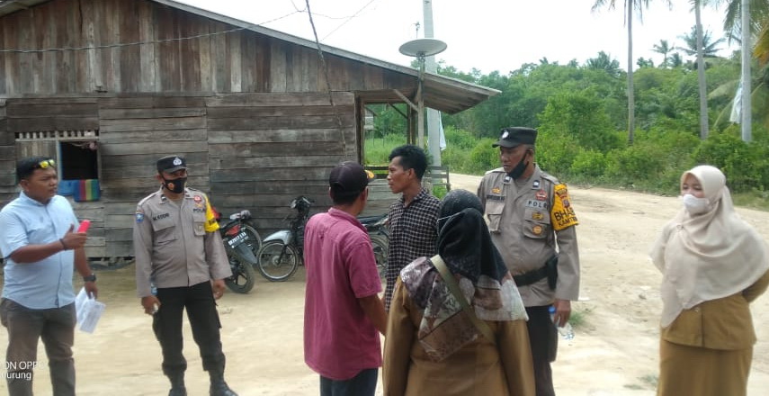 Personel Polsek Air Joman Polres Asahan tangani laporan adanya orang yang mengalami gangguan jiwa (ODGJ) di Desa Silo Baru
