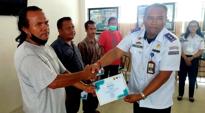 Perkuat Kapasitas SDM Nakhoda, Regal Springs Indonesia Dukung Sosialisasi Keselamatan Pelayaran Danau Toba