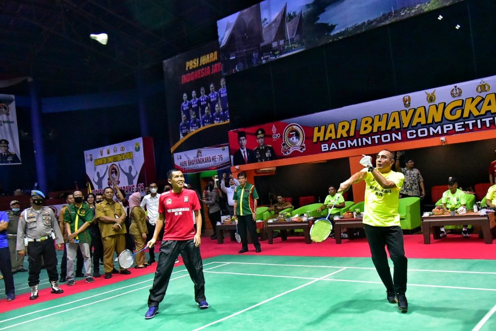 Edy Rahmayadi-Joko Suprianto Tanding Badminton Lawan Panca Putra-Hariyanto Arbi
