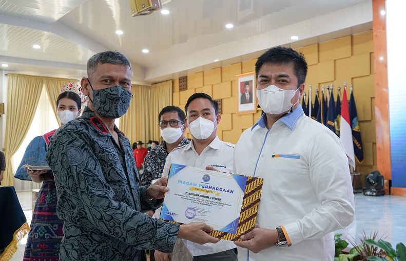 PTPN III Terima Piagam Penghargaan HANI 2022 dari BNNP Sumut