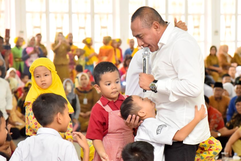 Gubernur Sumut Terima Anugerah KPAI 2022