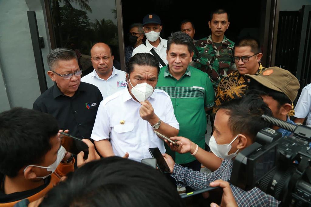 PJ Gubernur Banten Hadiri Pelantikan Lembaga Otonom SMSIPJ Gubernur Banten Hadiri Pelantikan Lembaga Otonom SMSI