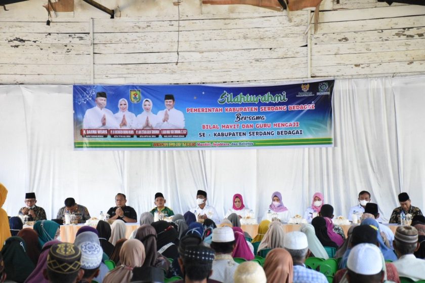 Sergai Perkuat Pondasi Keagamaan Lewat Program Zakat Bagi Bilal Mayit dan Guru Ngaji