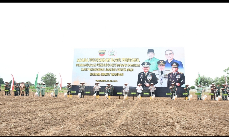 Sukseskan Kedaulatan Pangan Nasional, Pangdam I/BB dan Wamentan RI Bangun Pendopo Tempat pelatihan