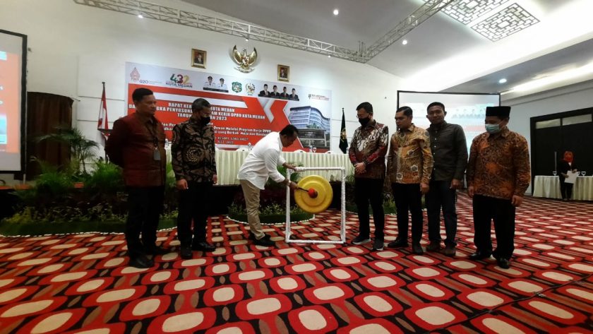 Wakil Walikota Medan Buka Raker DPRD Medan di Sibolangit