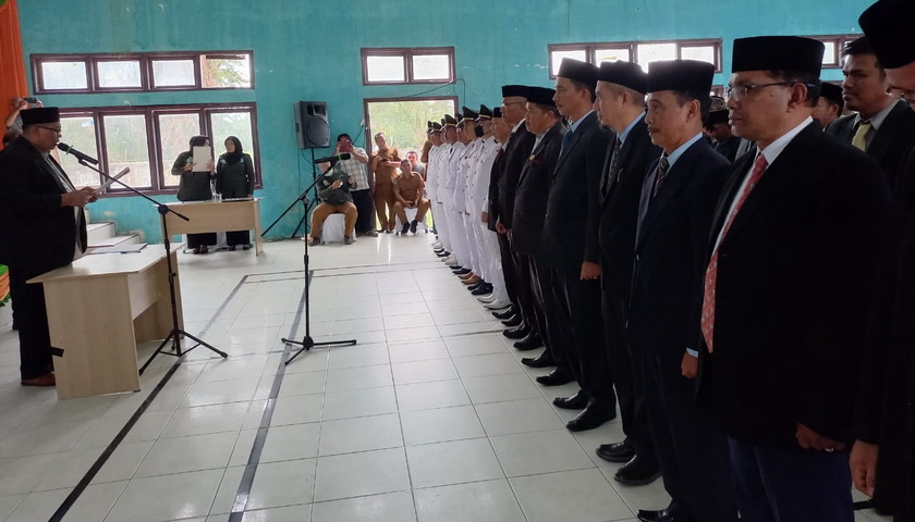 Dua hari memasuki masa purnatugas, Bupati Aceh Singkil melakukan mutasi dan rotasi di jajaran ASN Pemkab Aceh Singkil.