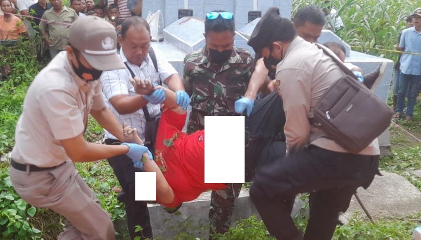 Identitas sesosok mayat wanita temuan warga Desa Simanondong Kecamatan Panyabungan Utara Kabupaten Mandailing Natal (Madina) di dalam parit, akhirnya terungkap.