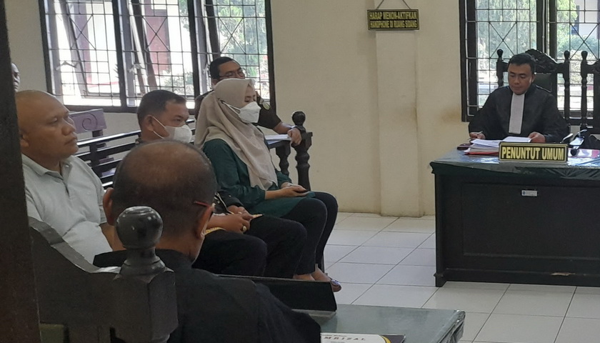 Pengadilan Negeri Mandailing Natal (PN Madina) kembali menggelar sidang kasus pemukulan wartawan Madina dengan korban Jeffry Barata Lubis, Selasa (12/7/2022)