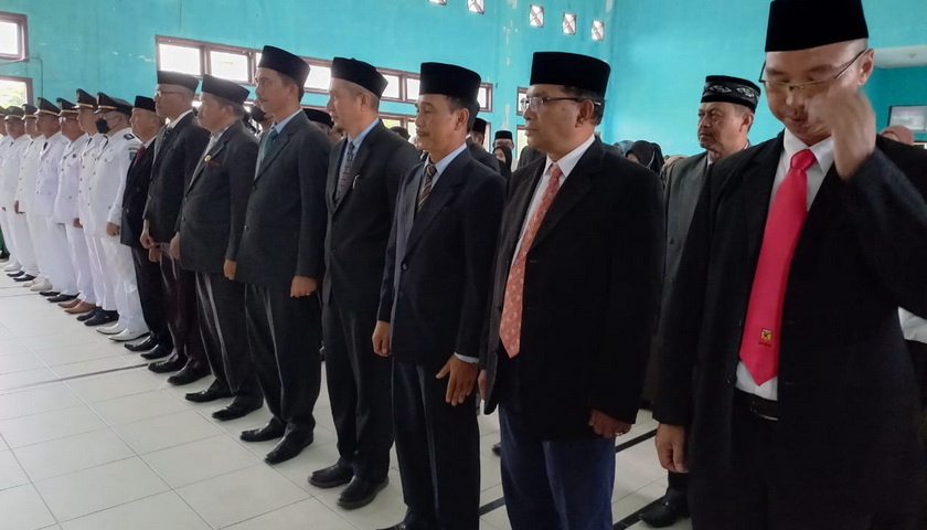 Pj Bupati Aceh Singkil Marthunis ST DEA membatalkan SK Bupati No. PEG. 820/802/2022 tanggal 19 Juli 2022 tentang Pengangkatan PNS Dalam Jabatan Pimpinan Tinggi Pratama.