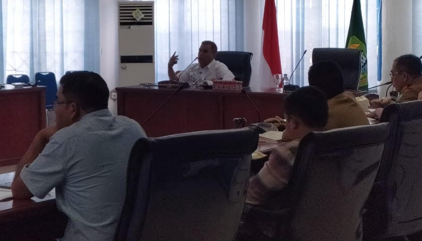 Bupati Mandailing Natal (Madina) HM Ja'far Sukhairi Nasution memutuskan untuk menstanvaskan lahan perkebunan yang dikuasai oleh Tarman Tanjung di Kecamatan Batahan.