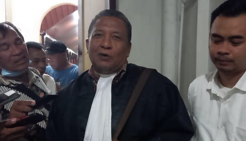 Tuntutan sembilan tahun penjara terhadap Direktur PT Krisna Agung Yudha Abadi (KAYA) Canakya Suman dan Mujianto selaku Direktur PT Agung Cemara Realty (ACR), Jumat petang (18/11/2022), di Cakra 8 Pengadilan Tipikor Medan dinilai irasional.