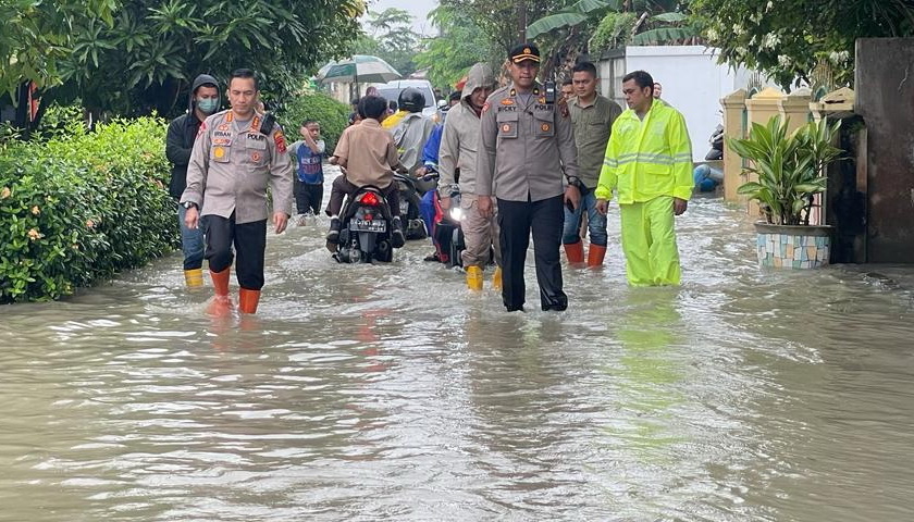 Kapolresta Deli Serdang Kombes Pol Irsan Sinuhaji, Jumat (9/12/2022) pagi, kembali meninjau lokasi banjir