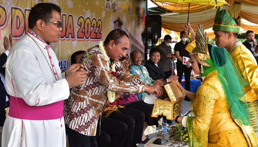 Gubernur Sumatera Utara (Sumut) Edy Rahmayadi menghadiri Perayaan Natal se-Paroki Santo Yosep Delitua, Kamis (29/12/2022).